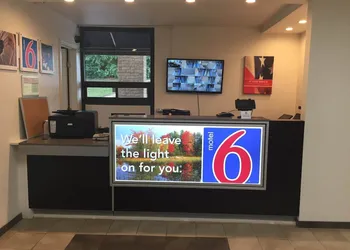 Motel 6 Nashville, TN - Airport hotel thumbnail 4