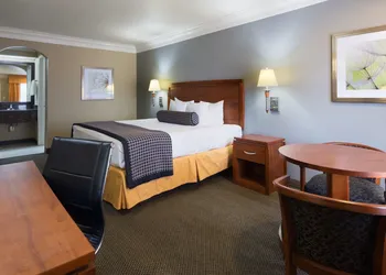Best Western Angleton Inn hotel thumbnail 8