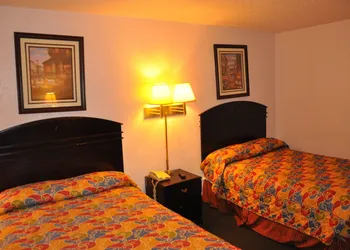 Heritage Inn hotel thumbnail 5