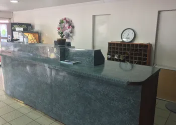 Budget Inn hotel thumbnail 3