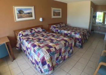 Budget Inn hotel thumbnail 6