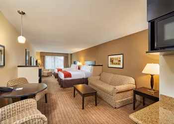 Holiday Inn Express & Suites El Paso Airport Area by IHG hotel thumbnail 2