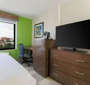Holiday Inn Express & Suites Fort Worth Downtown by IHG hotel detail image 4