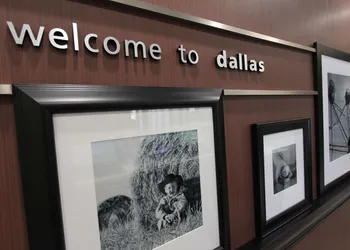 Hampton Inn & Suites Dallas Market Center hotel thumbnail 2