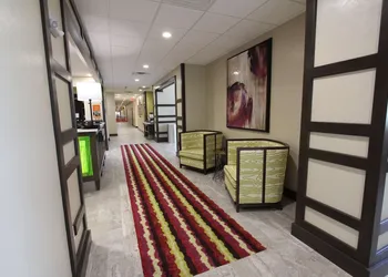 Hampton Inn & Suites Dallas Market Center hotel thumbnail 5