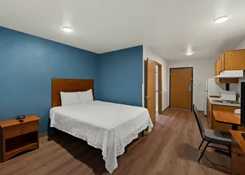 WoodSpring Suites El Paso I-10 Southeast hotel thumbnail 7
