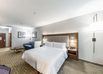 Holiday Inn Express & Suites Fort Worth - Fossil Creek by IHG hotel thumbnail 5