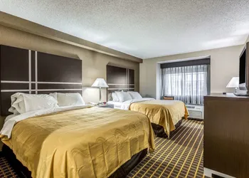 Quality Inn & Suites El Paso I-10 hotel thumbnail 7