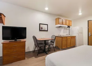 WoodSpring Suites Houston I-45 Airtex hotel thumbnail 7