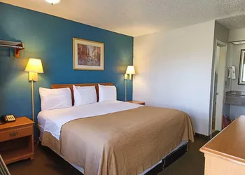 Executive Inn hotel thumbnail 4
