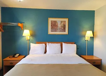 Executive Inn hotel thumbnail 7