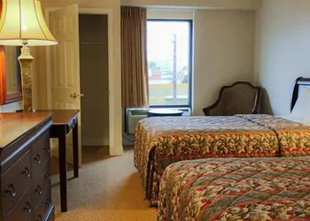 Great Value Inn hotel thumbnail 8
