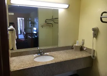 Executive Inn Odessa hotel thumbnail 8