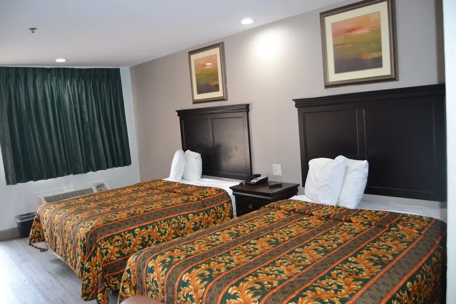 Deluxe INN hotel detail image 6