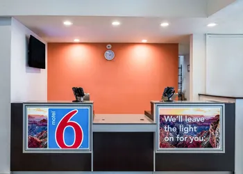 Motel 6 Irving, TX - Irving DFW Airport East hotel thumbnail 3