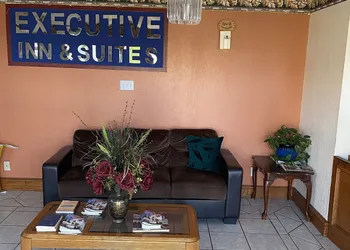 Executive Inn and Suites hotel thumbnail 4