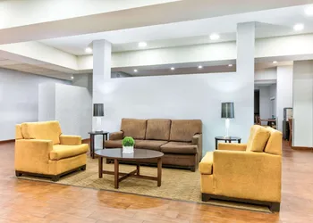Wingate by Wyndham Longview North hotel thumbnail 3