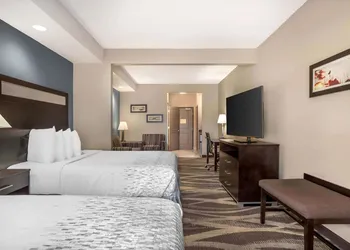 Best Western Plus Lake Jackson Inn & Suites hotel thumbnail 5