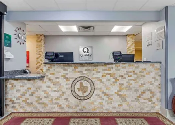 Quality Inn near SeaWorld - Lackland hotel thumbnail 3