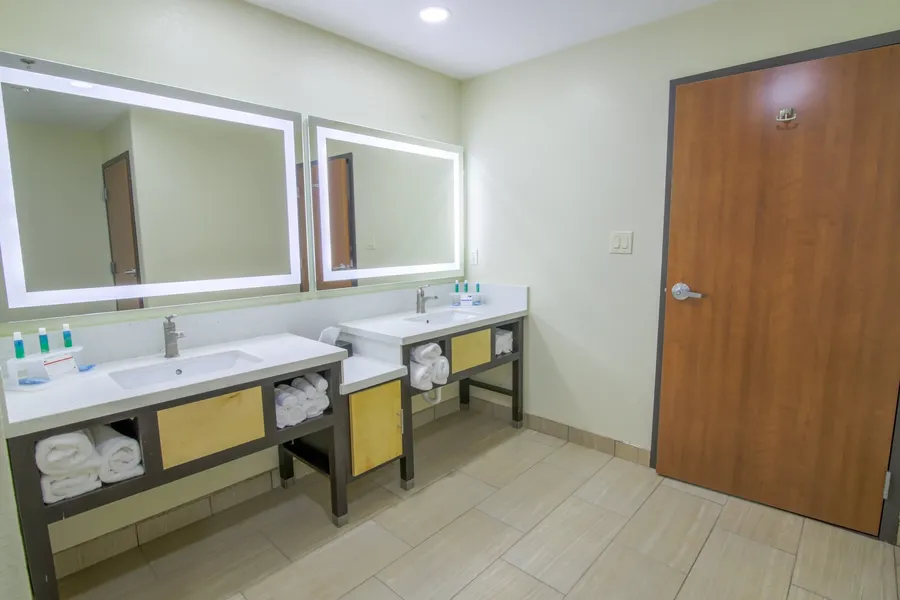 Holiday Inn Express & Suites Raymondville by IHG hotel detail image 2