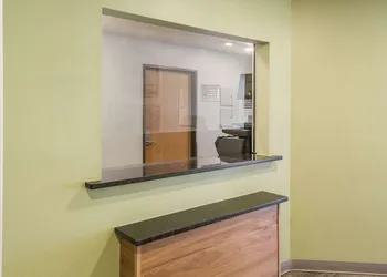 WoodSpring Suites Houston La Porte hotel thumbnail 2