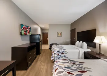 Red Roof Inn Pecos hotel thumbnail 4
