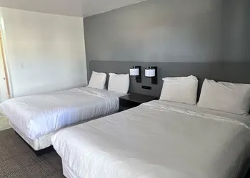 OYO Garden Inn and Suites Pearsall I-35 East hotel thumbnail 7