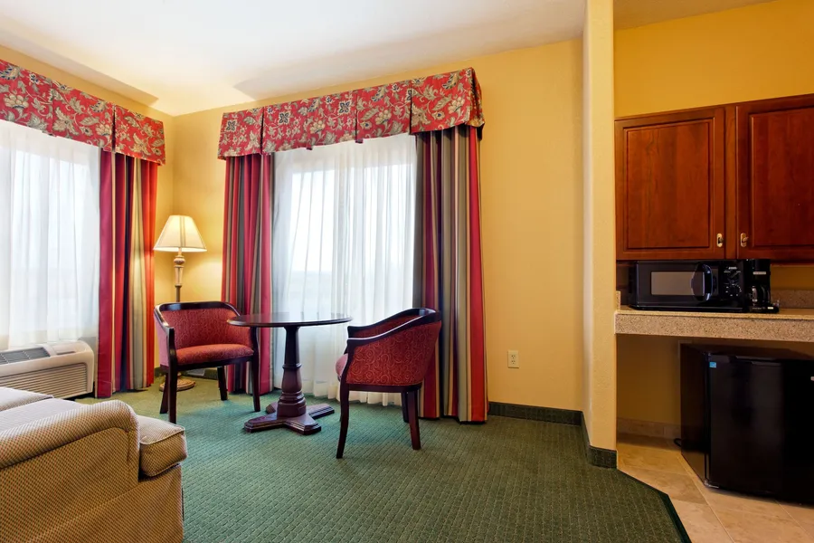 Holiday Inn Express Hotel & Suites San Antonio by IHG hotel detail image 6