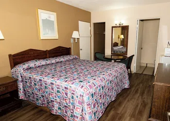 Budget Inn hotel thumbnail 3