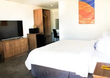 Blue Sage Inn & Suites hotel thumbnail 4