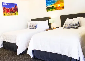 Blue Sage Inn & Suites hotel thumbnail 6