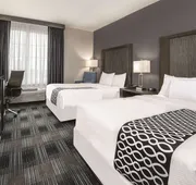 La Quinta Inn & Suites by Wyndham Victoria - South hotel detail image 7