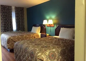Stratford House Inn and Suites hotel thumbnail 2