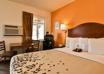 Adventure Inn & Motel hotel thumbnail 4