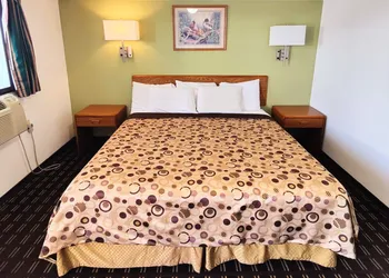 Desert Inn hotel thumbnail 4