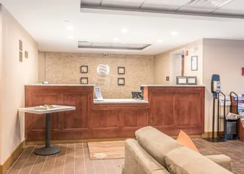 Comfort Inn & Suites Brattleboro I-91 hotel thumbnail 3