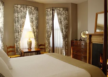 200 South Street Inn hotel thumbnail 6