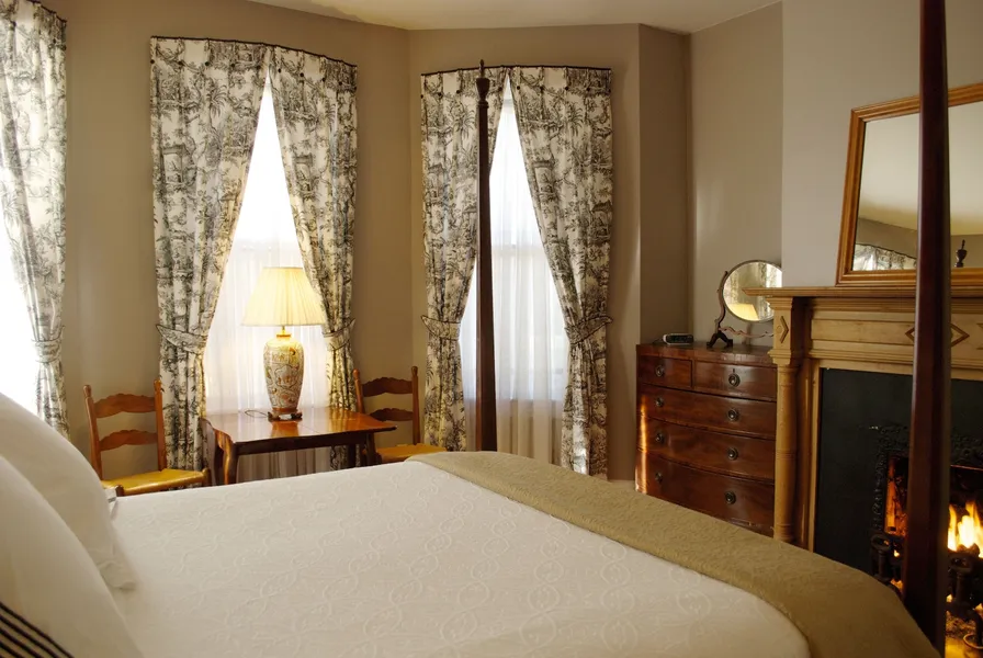 200 South Street Inn hotel detail image 6