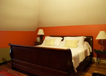 200 South Street Inn hotel thumbnail 7