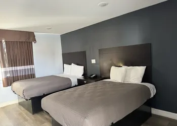 Budget Inn Danville hotel thumbnail 2
