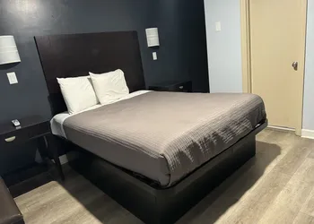 Budget Inn Danville hotel thumbnail 6