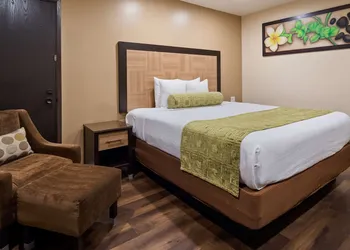 Best Western Plus Glendale hotel thumbnail 4