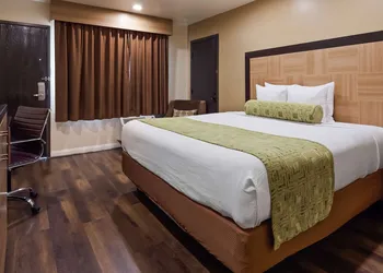 Best Western Plus Glendale hotel thumbnail 5