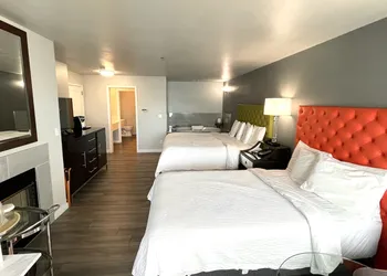 Tides Inn & Suites hotel thumbnail 3