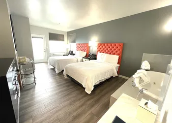 Tides Inn & Suites hotel thumbnail 6