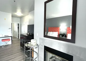 Tides Inn & Suites hotel thumbnail 7
