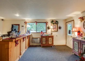 Alpine Rivers Inn hotel thumbnail 3