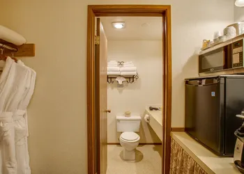 Alpine Rivers Inn hotel thumbnail 5