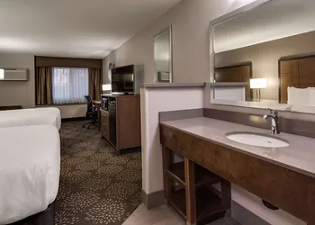 Best Western Plus Spokane North hotel thumbnail 7