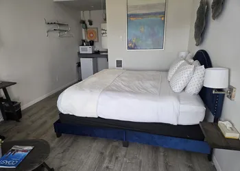 Americas Best Value Inn Ocean Shores hotel thumbnail 8
